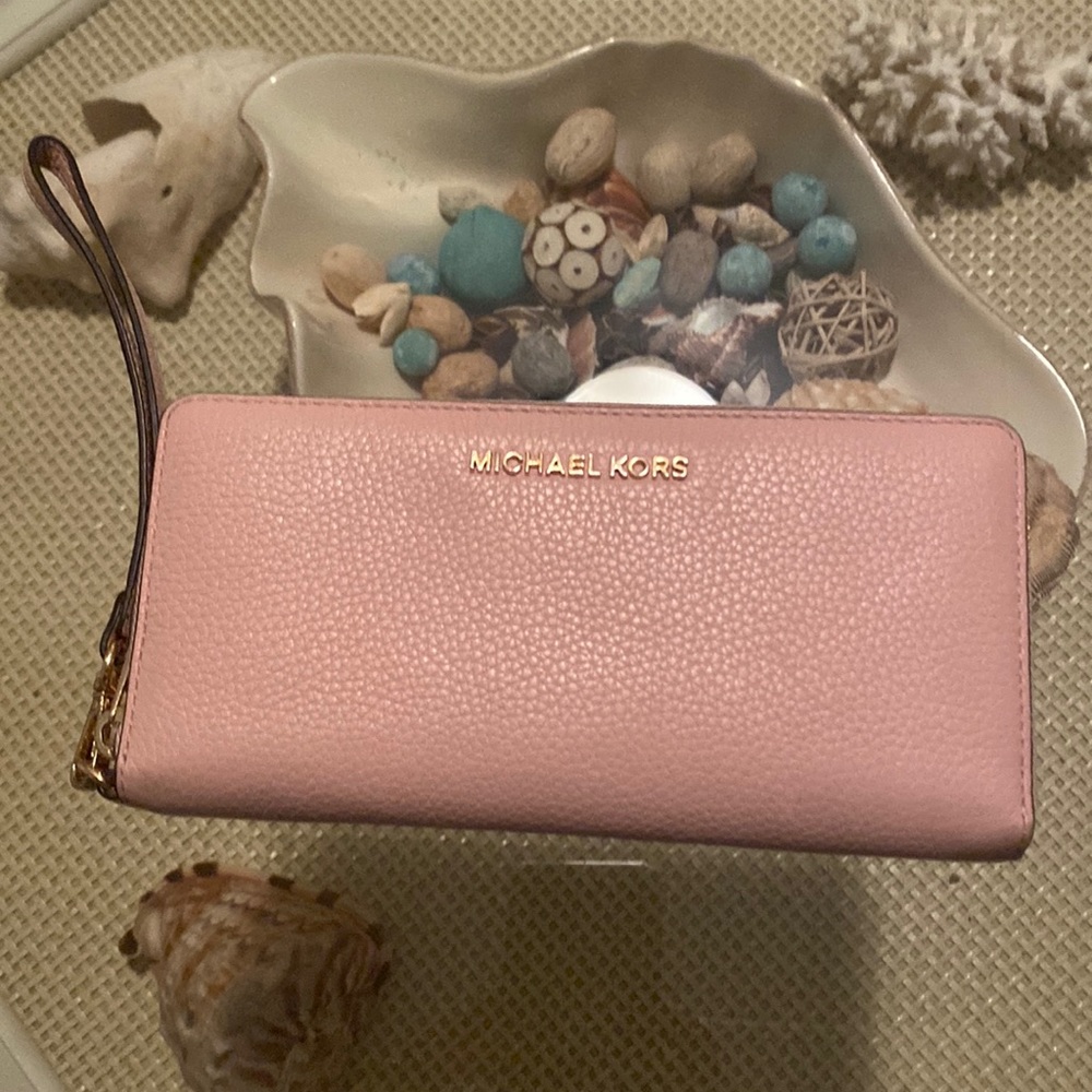 MICHAEL KORS wallet